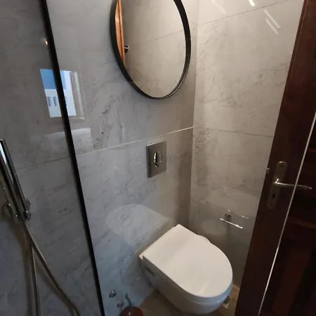 בית הארחה Maria Eleni *