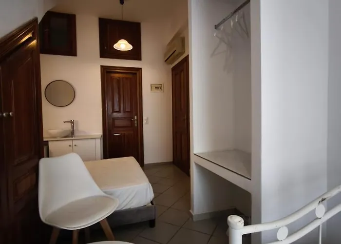 Maria Eleni Guest house